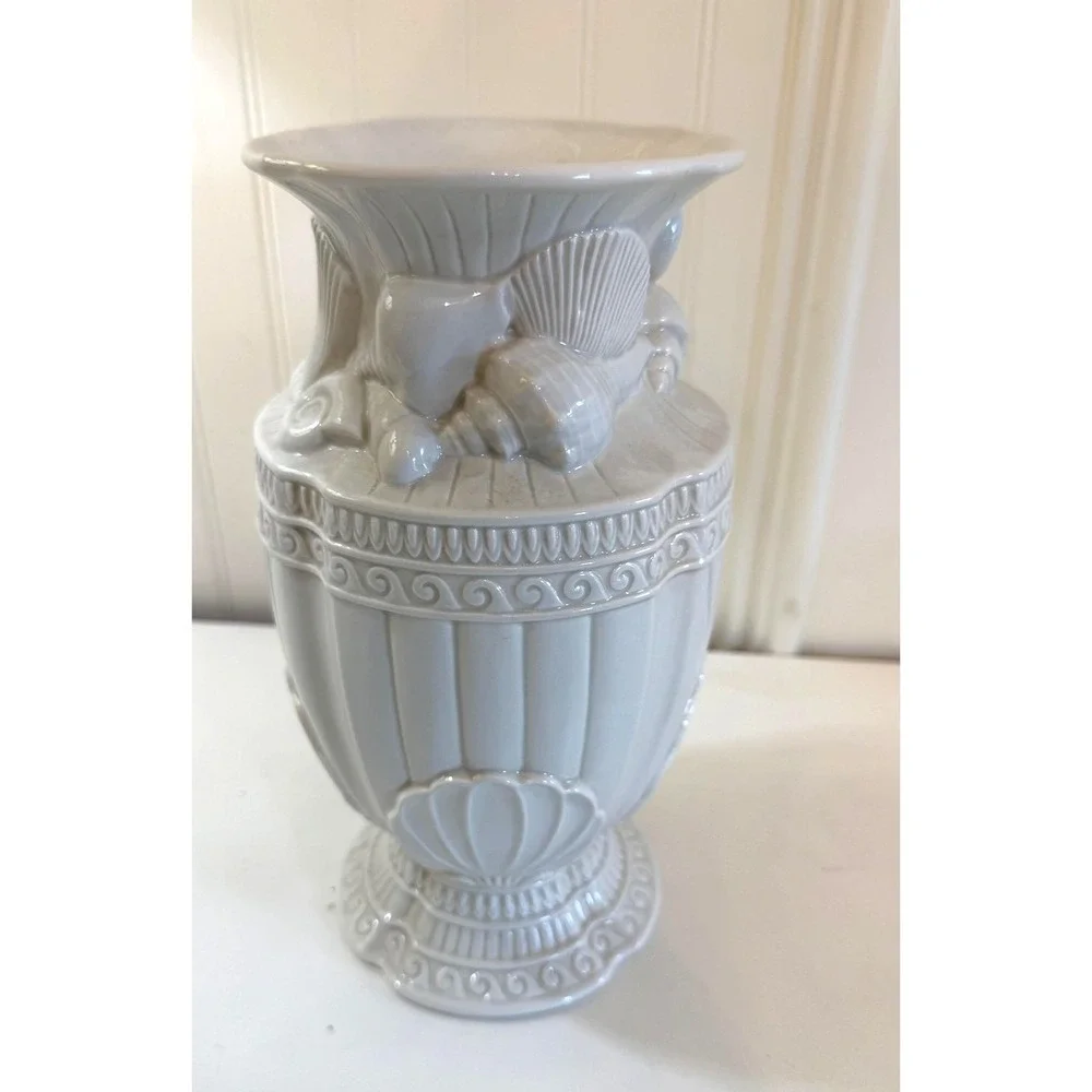 Fitz And Floyd Atlantis Collection Vase Seashell Coastal Nautical Ceramic White‎